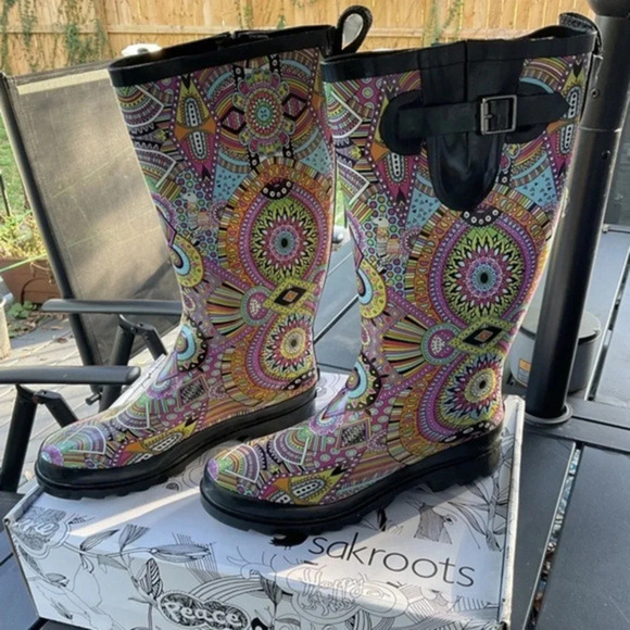 BNIB Sakroots Rain Boots Llama Paisley Womens Sz 9 - Picture 1 of 6